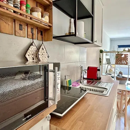 Polvo Apartment Parede